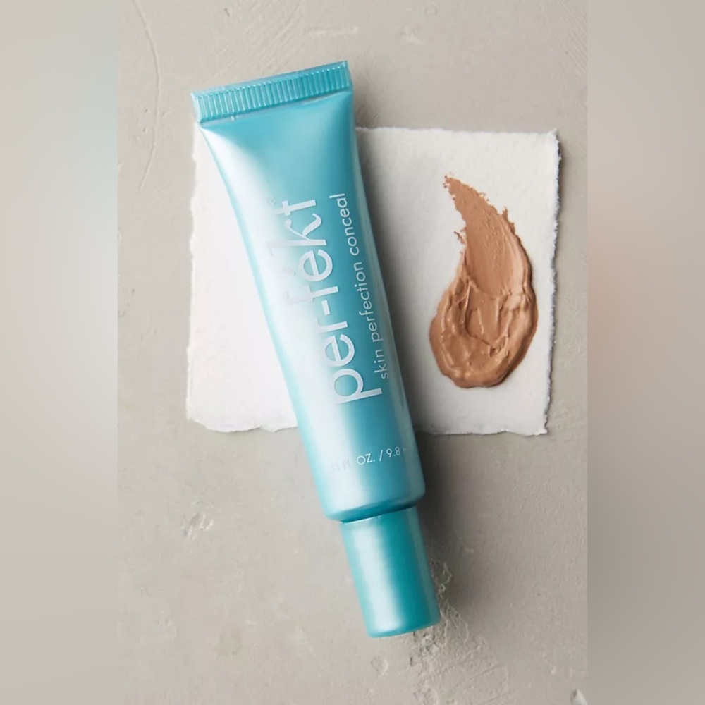 NWT l per-fékt l skin perfection conceal l .33oz